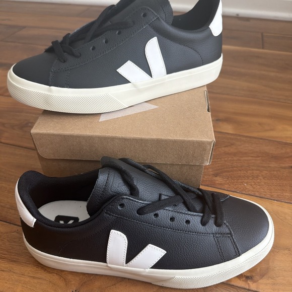 Veja Shoes - Veja Womens Black Sz 9 Mens 7 Campo Chrome Leather Lifestyle Sneakers NIB
